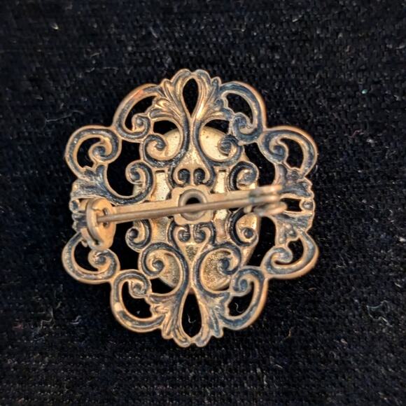 Vintage Courtship Antiqued Gold Tone Brooch - Picture 2 of 5